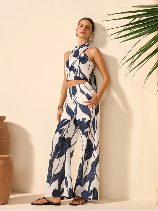 Commense Pants - Commense Floral Print Halter Top With Pants Set Size Medium NWT